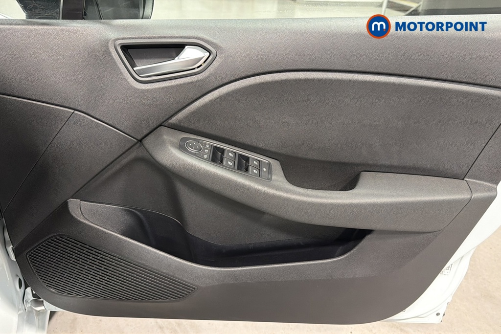 Renault Clio Evolution Manual Petrol Hatchback - Stock Number (1669872) - 18th supplementary image