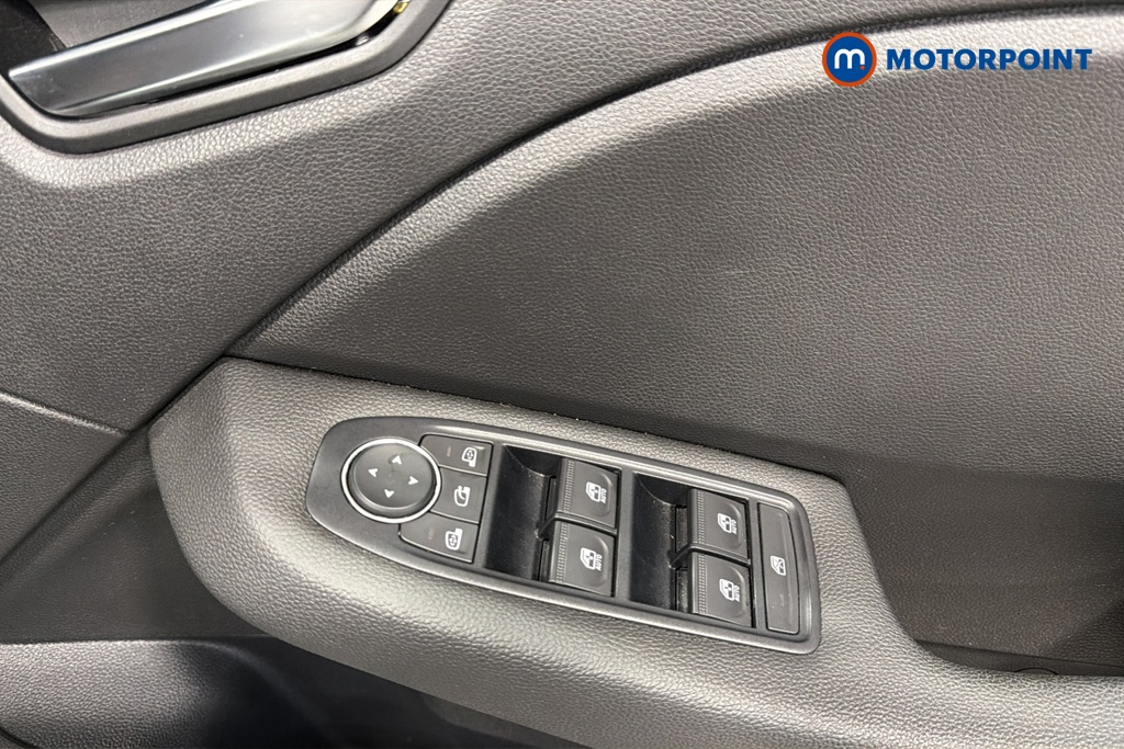Renault Clio Evolution Manual Petrol Hatchback - Stock Number (1669872) - 19th supplementary image