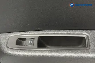 Renault Clio Evolution Manual Petrol Hatchback - Stock Number (1669904) - 998th supplementary image