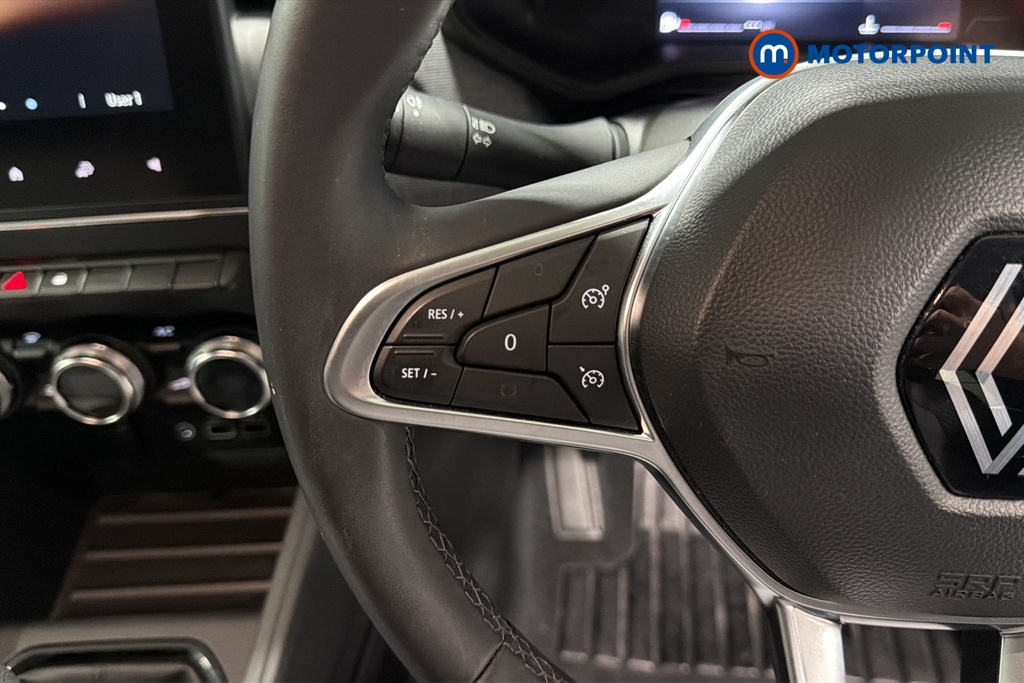 Renault Clio Evolution Manual Petrol Hatchback - Stock Number (1669904) - 4th supplementary image