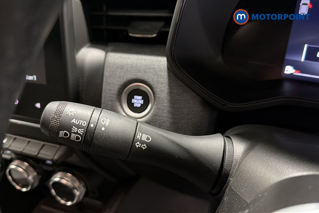 Renault Clio Evolution Manual Petrol Hatchback - Stock Number (1669904) - 5th supplementary image