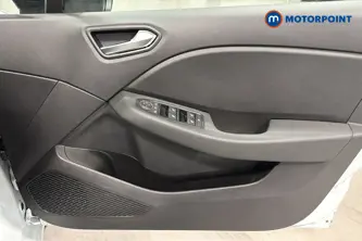 Renault Clio Evolution Manual Petrol Hatchback - Stock Number (1669904) - 18th supplementary image