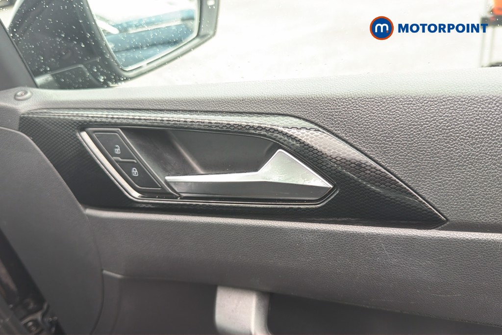 Volkswagen Polo Life Manual Petrol Hatchback - Stock Number (1670265) - 2nd supplementary image