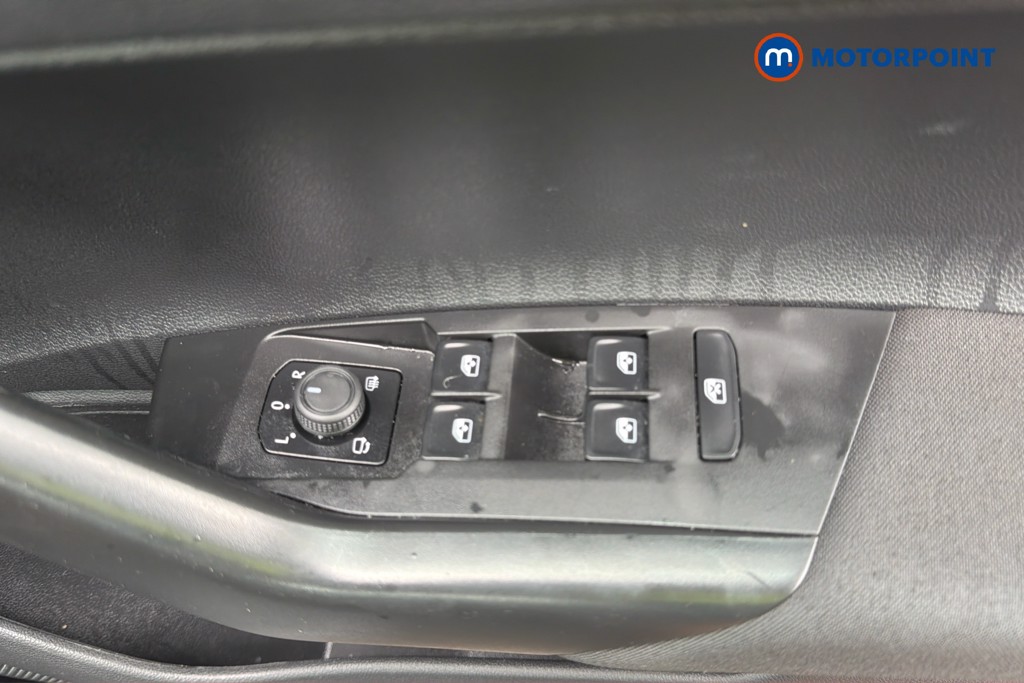 Volkswagen Polo Life Manual Petrol Hatchback - Stock Number (1670265) - 3rd supplementary image