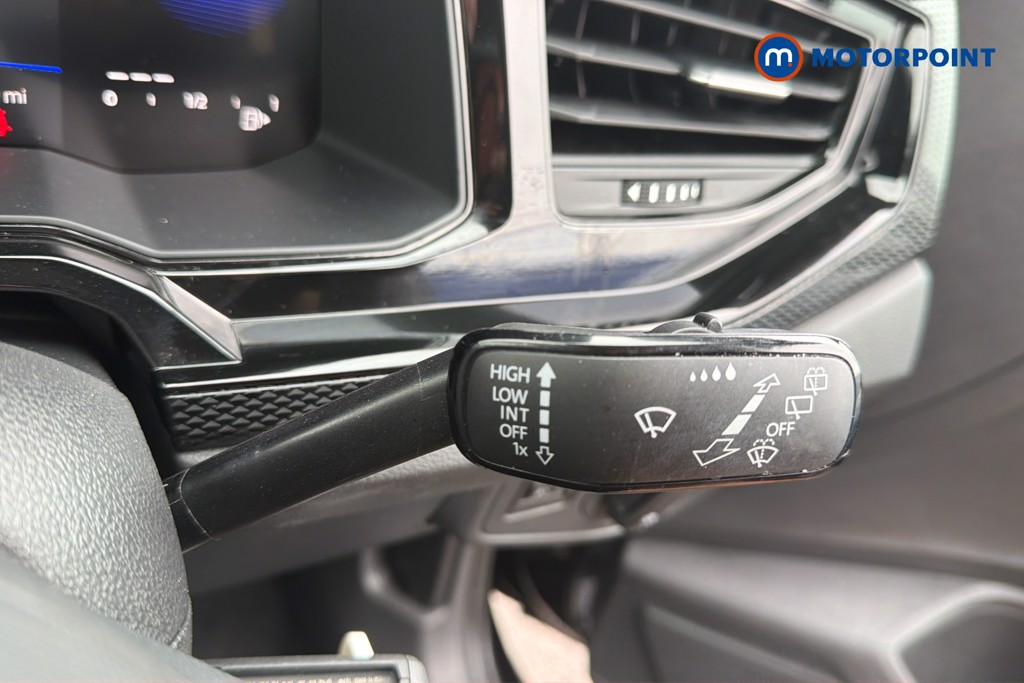 Volkswagen Polo Life Manual Petrol Hatchback - Stock Number (1670265) - 10th supplementary image