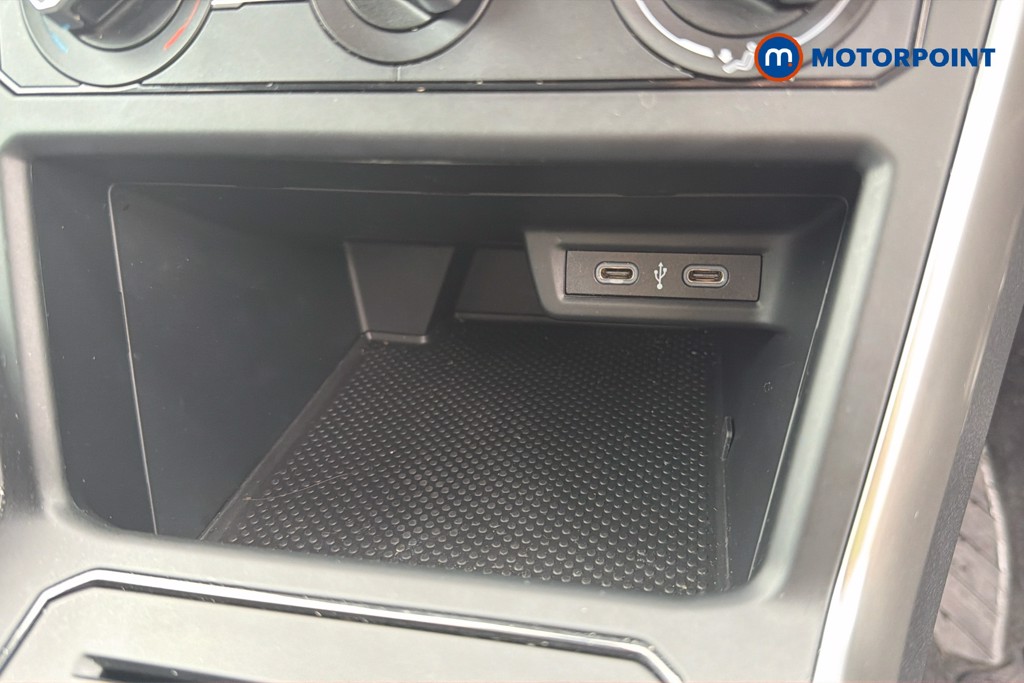 Volkswagen Polo Life Manual Petrol Hatchback - Stock Number (1670265) - 13th supplementary image