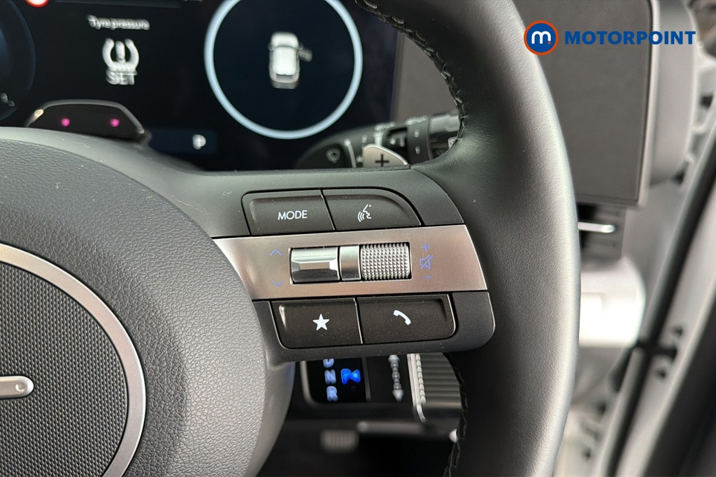 Hyundai Kona Advance Automatic Petrol-Electric Hybrid SUV - Stock Number (1670906) - 3rd supplementary image