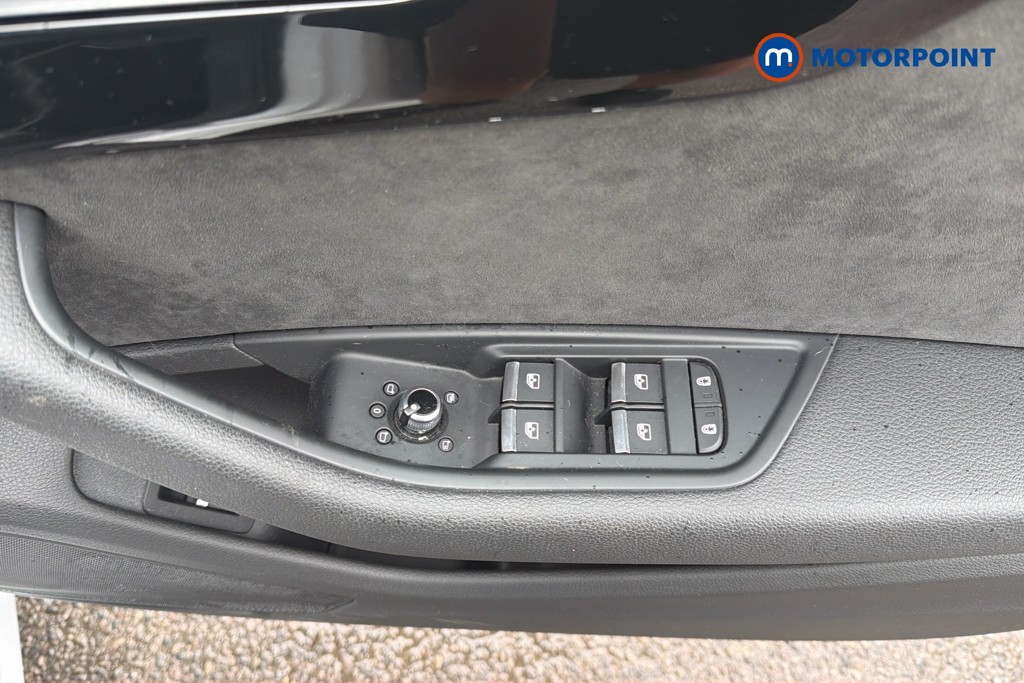Audi A4 Black Edition Automatic Diesel Saloon - Stock Number (1671020) - 5th supplementary image