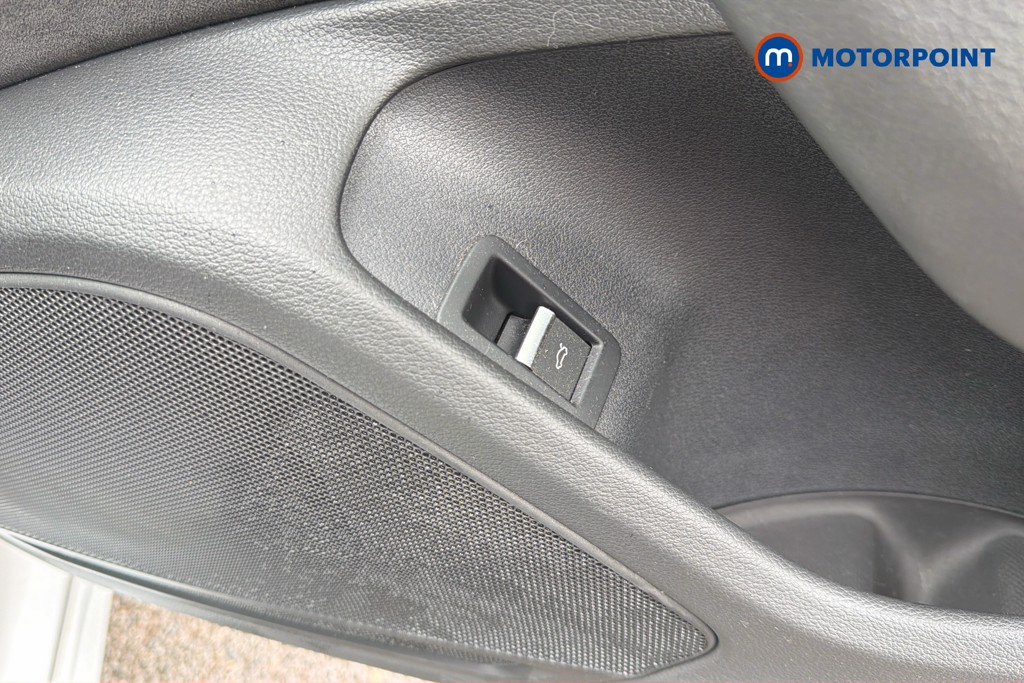 Audi A4 Black Edition Automatic Diesel Saloon - Stock Number (1671020) - 6th supplementary image