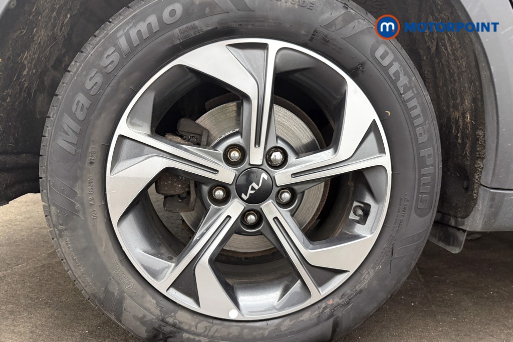 Nissan Juke Tekna Manual Petrol SUV - Stock Number (1671279) - 9th supplementary image