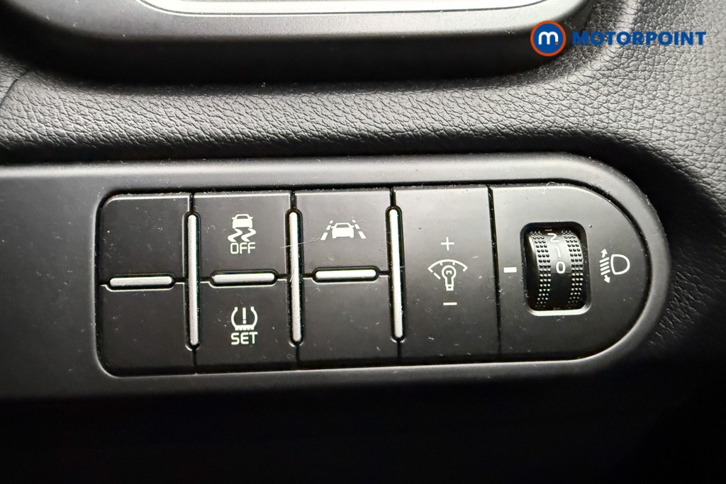 Nissan Juke Tekna Manual Petrol SUV - Stock Number (1671279) - 16th supplementary image