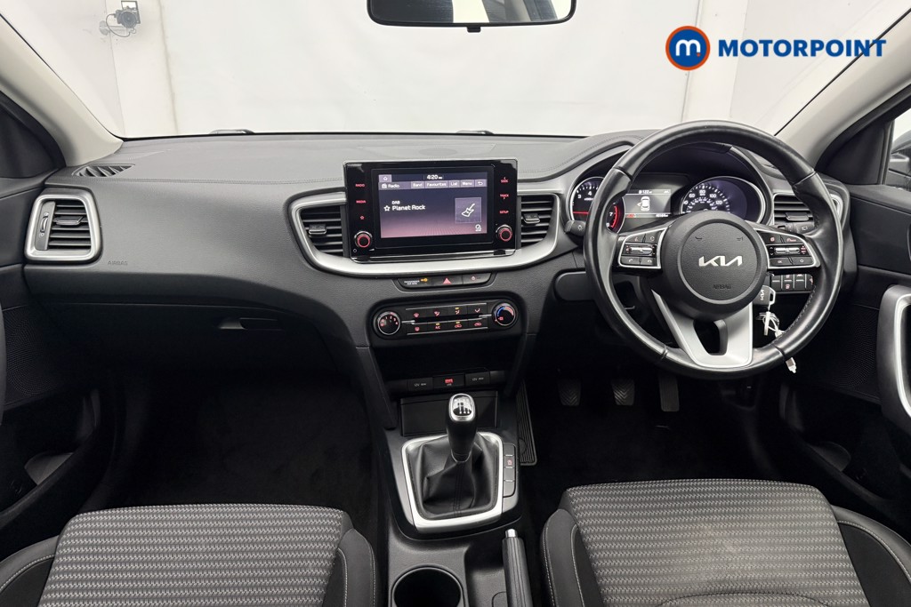 Nissan Juke Tekna Manual Petrol SUV - Stock Number (1671279) - 1st supplementary image