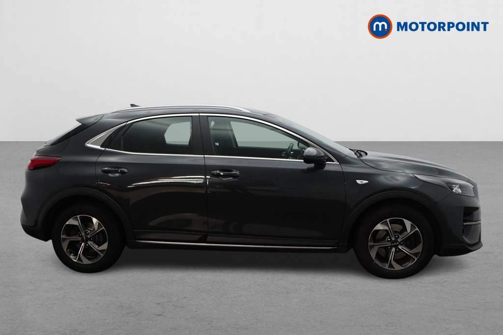 Nissan Juke Tekna Manual Petrol SUV - Stock Number (1671279) - Drivers side