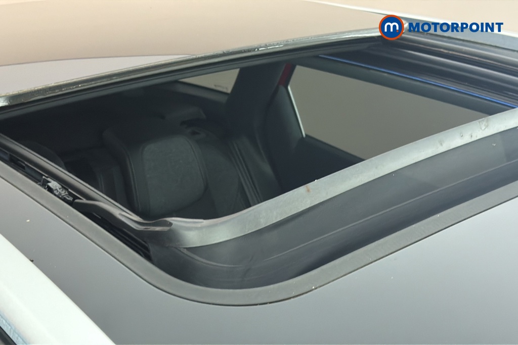 Peugeot 3008 Gt Line Premium Automatic Petrol SUV - Stock Number (1671369) - 994th supplementary image