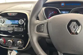 Renault Captur Play Manual Petrol SUV - Stock Number (1671501) - 4th supplementary image