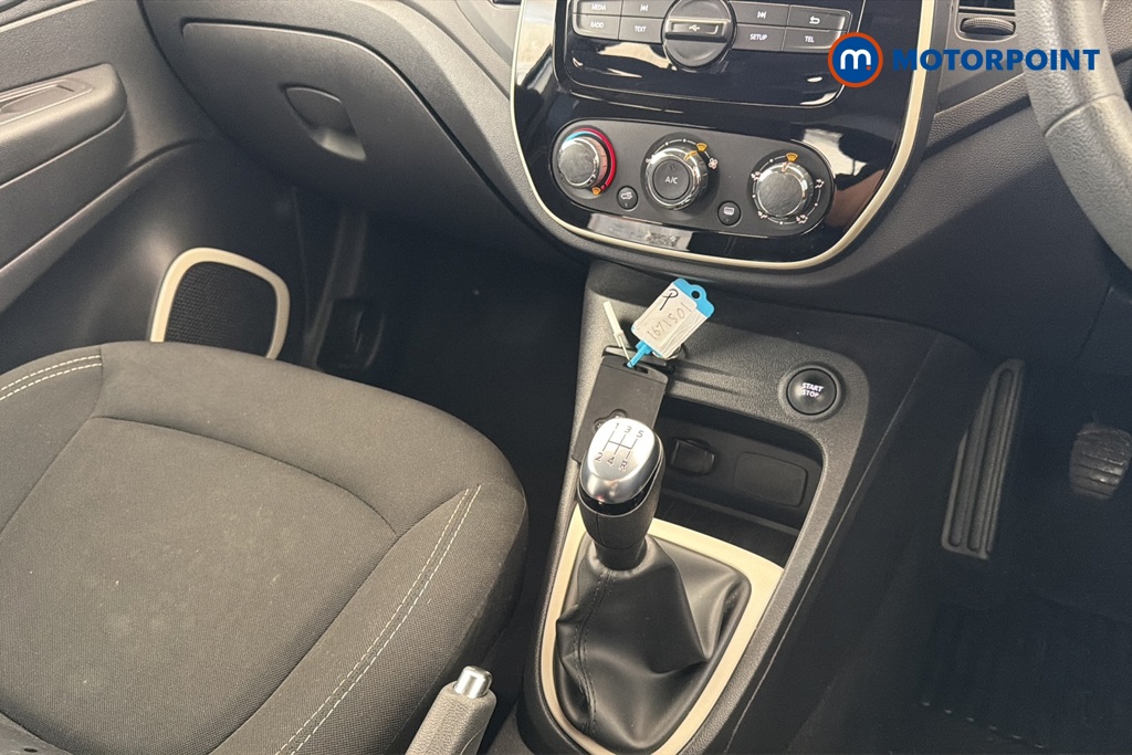 Renault Captur Play Manual Petrol SUV - Stock Number (1671501) - 15th supplementary image