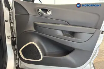 Renault Captur Play Manual Petrol SUV - Stock Number (1671501) - 18th supplementary image