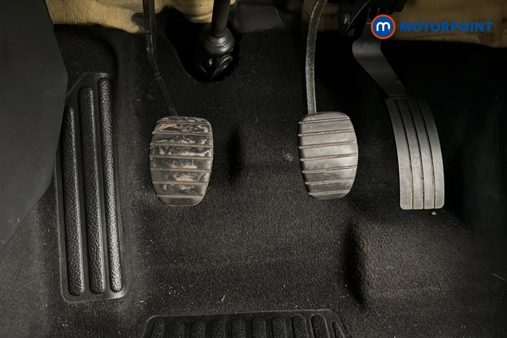 Renault Captur Play Manual Petrol SUV - Stock Number (1671501) - 24th supplementary image