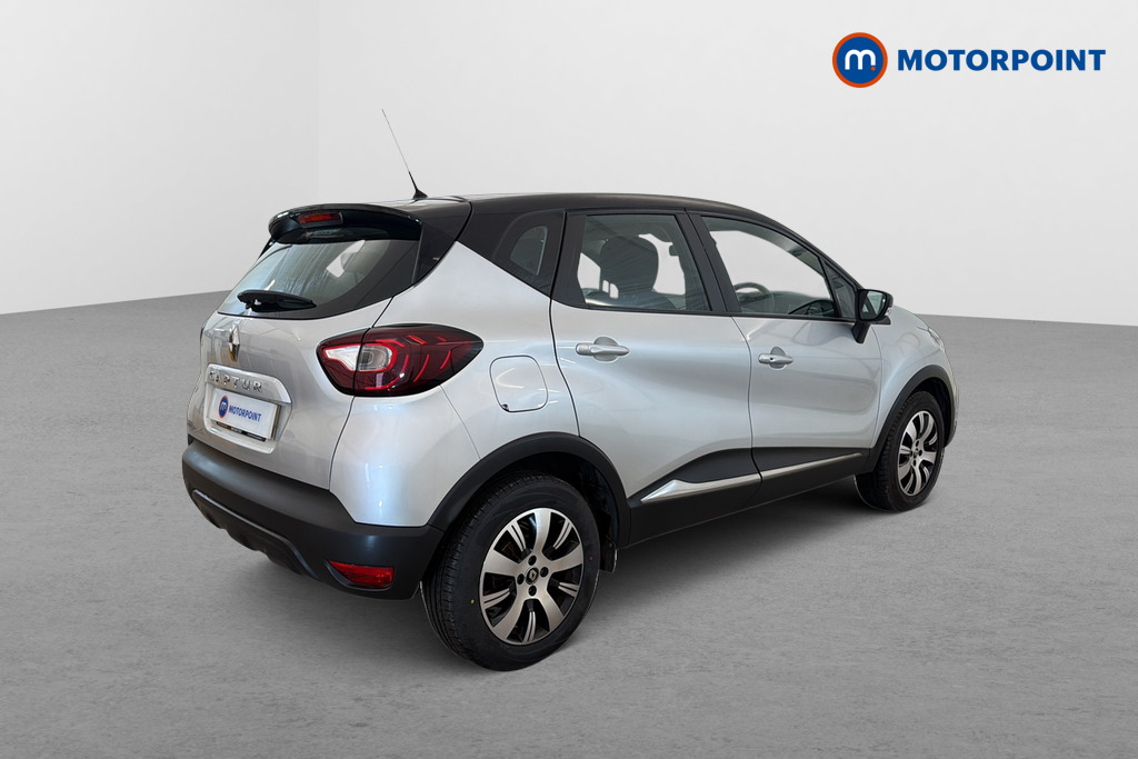 Renault Captur Play Manual Petrol SUV - Stock Number (1671501) - Passenger side rear corner