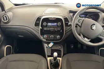 Renault Captur Play Manual Petrol SUV - Stock Number (1671501) - 1st supplementary image