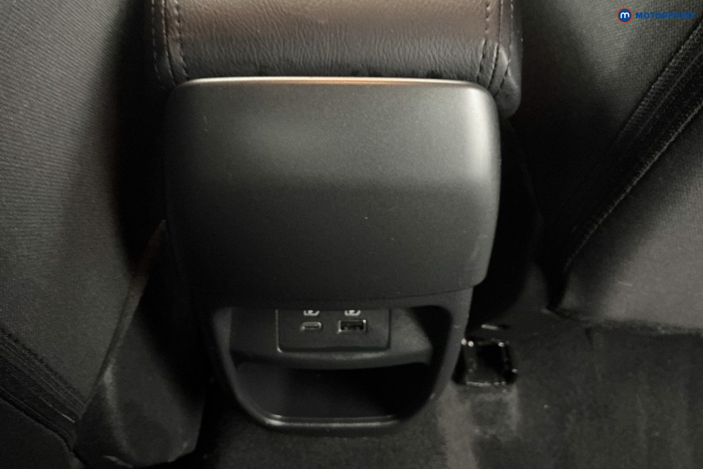 Nissan Juke N-Connecta Manual Petrol SUV - Stock Number (1671606) - 10th supplementary image