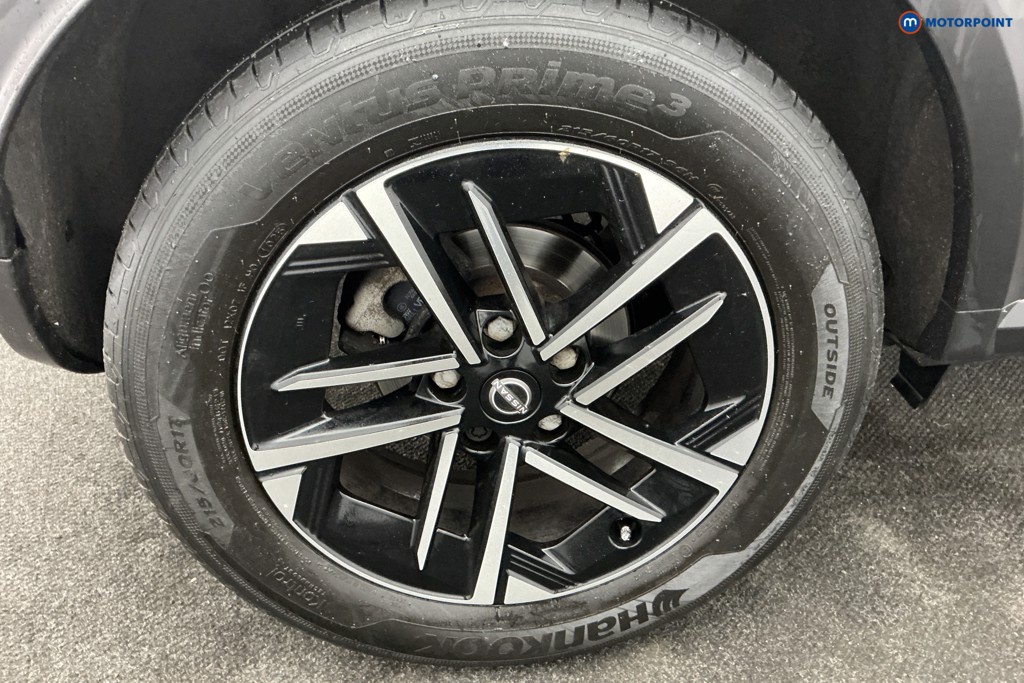 Nissan Juke N-Connecta Manual Petrol SUV - Stock Number (1671606) - 32nd supplementary image
