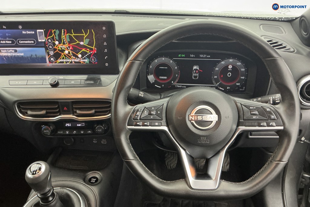 Nissan Juke N-Connecta Manual Petrol SUV - Stock Number (1671606) - 1st supplementary image