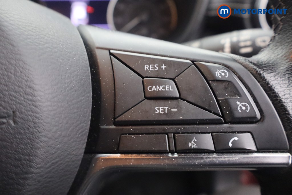 Nissan Juke N-Connecta Manual Petrol SUV - Stock Number (1671623) - 14th supplementary image