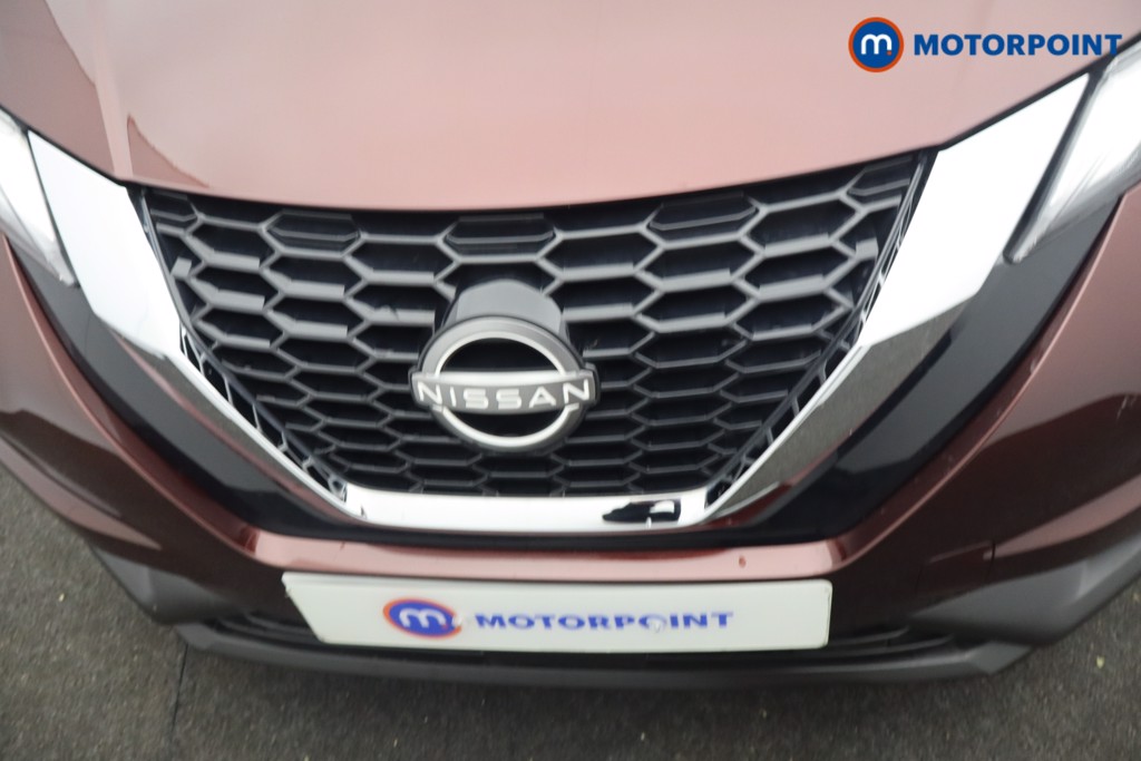 Nissan Juke N-Connecta Manual Petrol SUV - Stock Number (1671623) - 23rd supplementary image