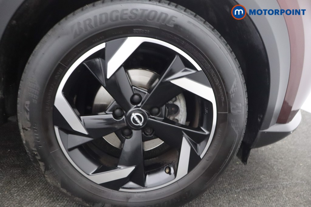 Nissan Juke N-Connecta Manual Petrol SUV - Stock Number (1671623) - 27th supplementary image