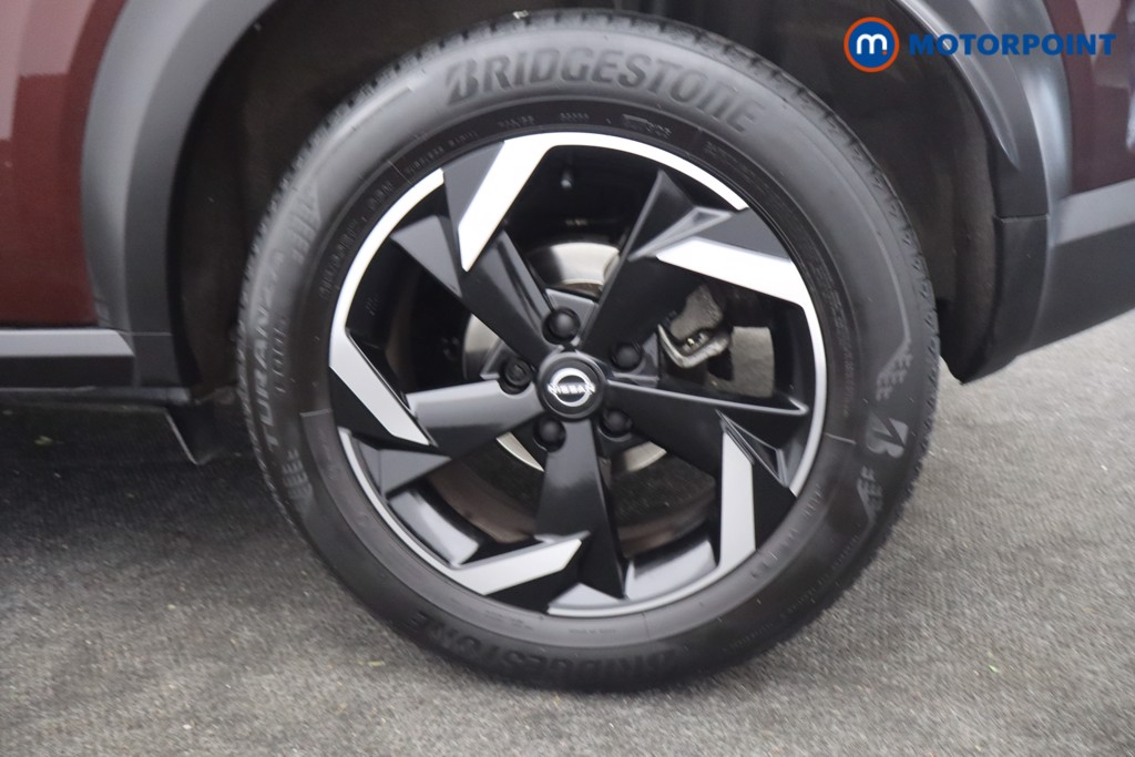 Nissan Juke N-Connecta Manual Petrol SUV - Stock Number (1671623) - 29th supplementary image