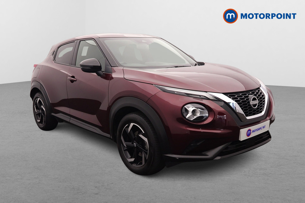 Nissan Juke N-Connecta Manual Petrol SUV - Stock Number (1671623) - Drivers side front corner