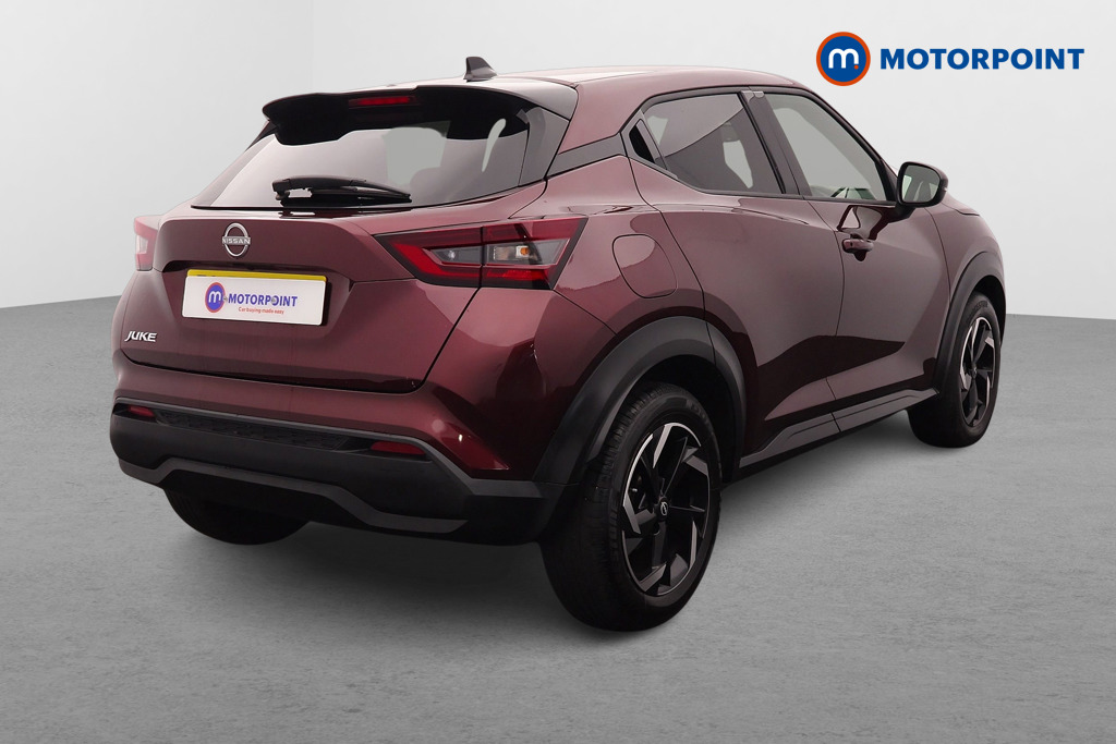 Nissan Juke N-Connecta Manual Petrol SUV - Stock Number (1671623) - Drivers side rear corner