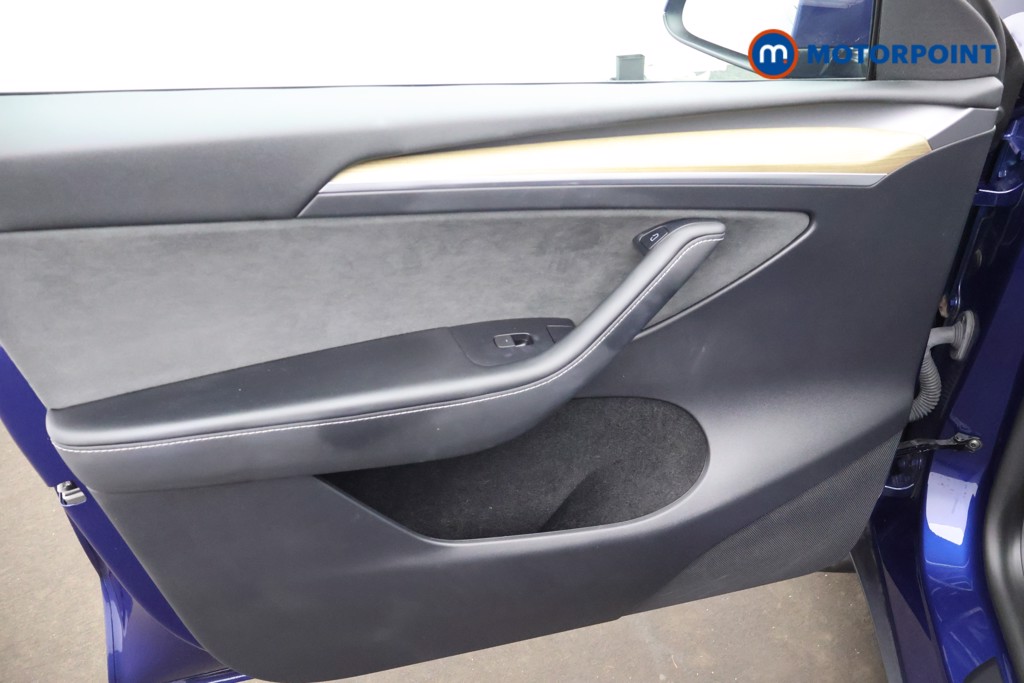 Tesla Model Y Long Range Automatic Electric SUV - Stock Number (1671756) - 24th supplementary image