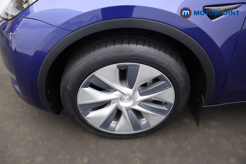 Tesla Model Y Long Range Automatic Electric SUV - Stock Number (1671756) - 1st supplementary image