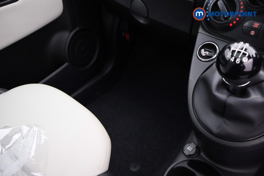 Fiat 500 Dolcevita Manual Petrol Hatchback - Stock Number (1672273) - 17th supplementary image