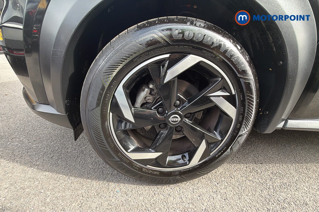 Nissan Juke N-Connecta Manual Petrol SUV - Stock Number (1672298) - 38th supplementary image