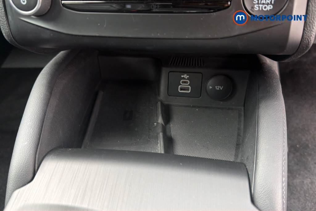 Ford Focus St-Line Vignale Automatic Diesel Hatchback - Stock Number (1672334) - 16th supplementary image