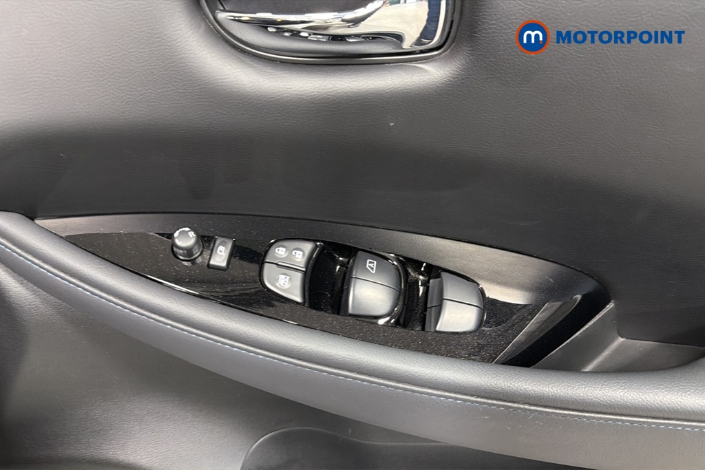 Nissan Leaf Tekna Automatic Electric Hatchback - Stock Number (1672443) - 19th supplementary image