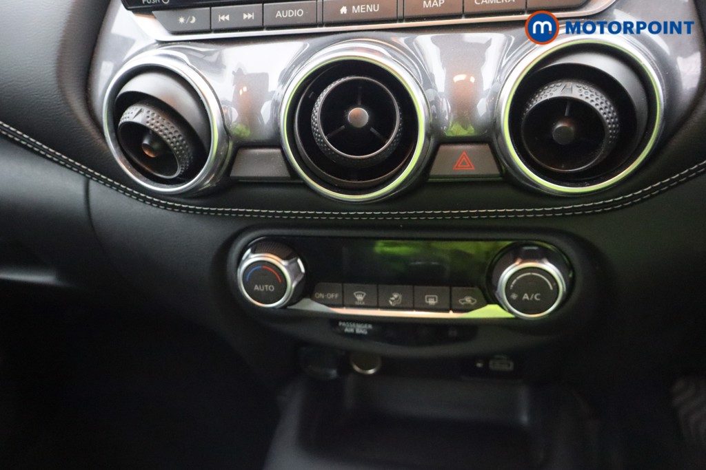 Nissan Juke N-Connecta Manual Petrol SUV - Stock Number (1672629) - 5th supplementary image