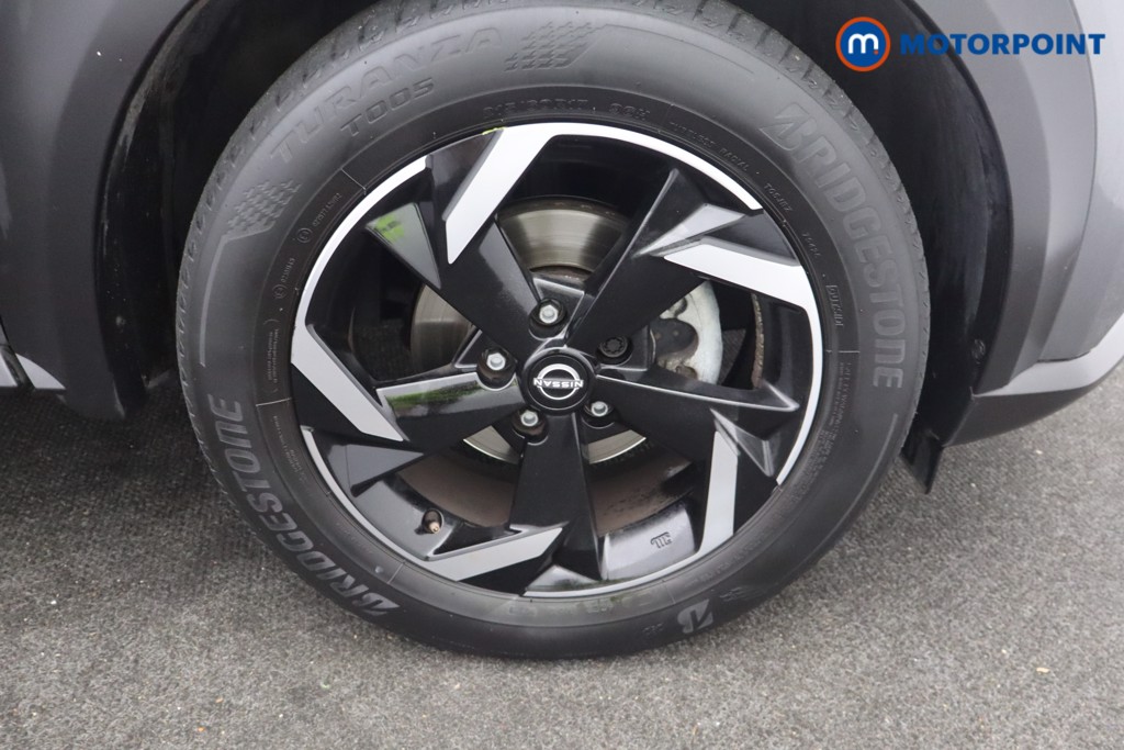 Nissan Juke N-Connecta Manual Petrol SUV - Stock Number (1672629) - 16th supplementary image
