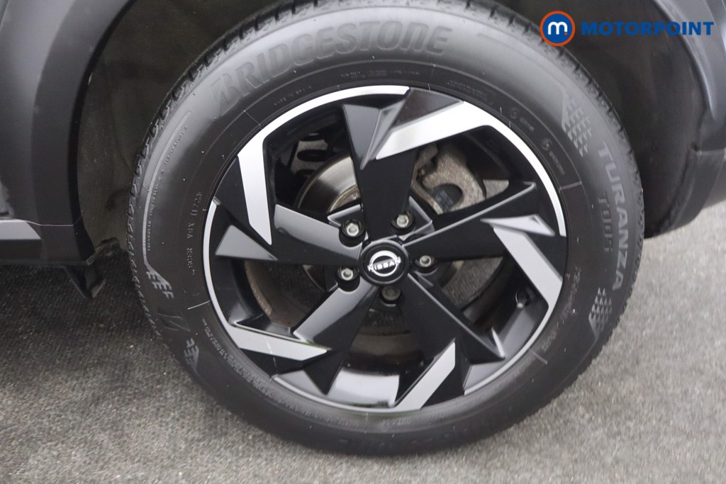 Nissan Juke N-Connecta Manual Petrol SUV - Stock Number (1672629) - 20th supplementary image
