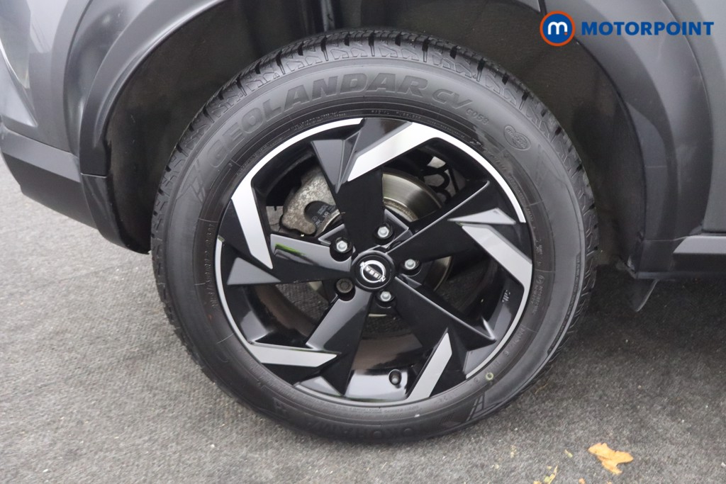 Nissan Juke N-Connecta Manual Petrol SUV - Stock Number (1672629) - 21st supplementary image