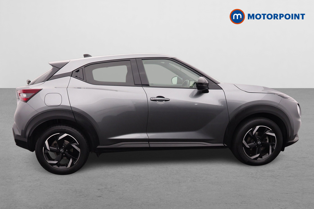 Nissan Juke N-Connecta Manual Petrol SUV - Stock Number (1672629) - Drivers side