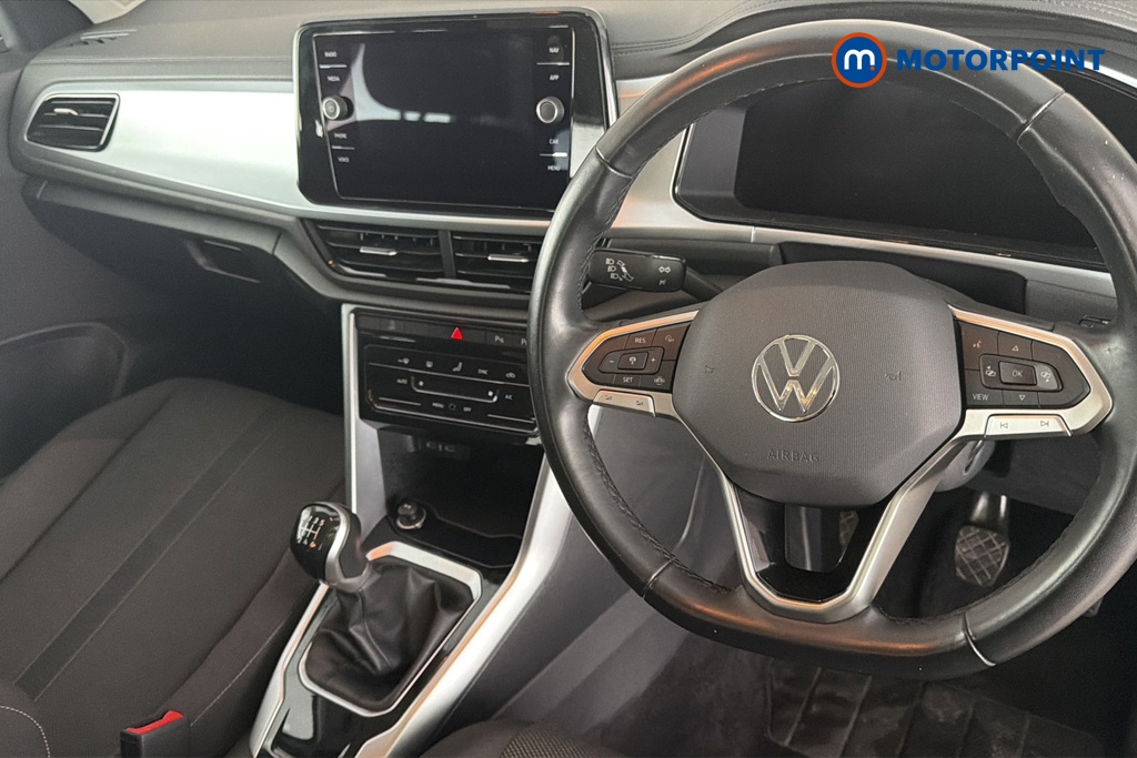 Volkswagen T-Roc Life Manual Petrol SUV - Stock Number (1672645) - 2nd supplementary image