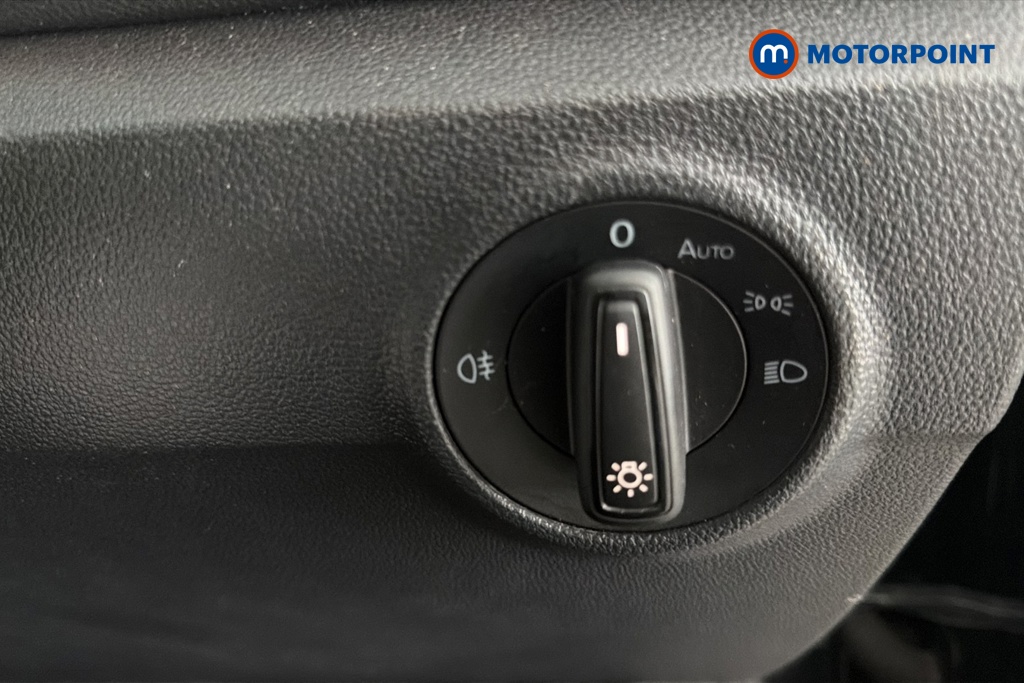 Volkswagen T-Roc Life Manual Petrol SUV - Stock Number (1672645) - 11th supplementary image