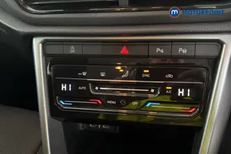 Volkswagen T-Roc Life Manual Petrol SUV - Stock Number (1672645) - 12th supplementary image