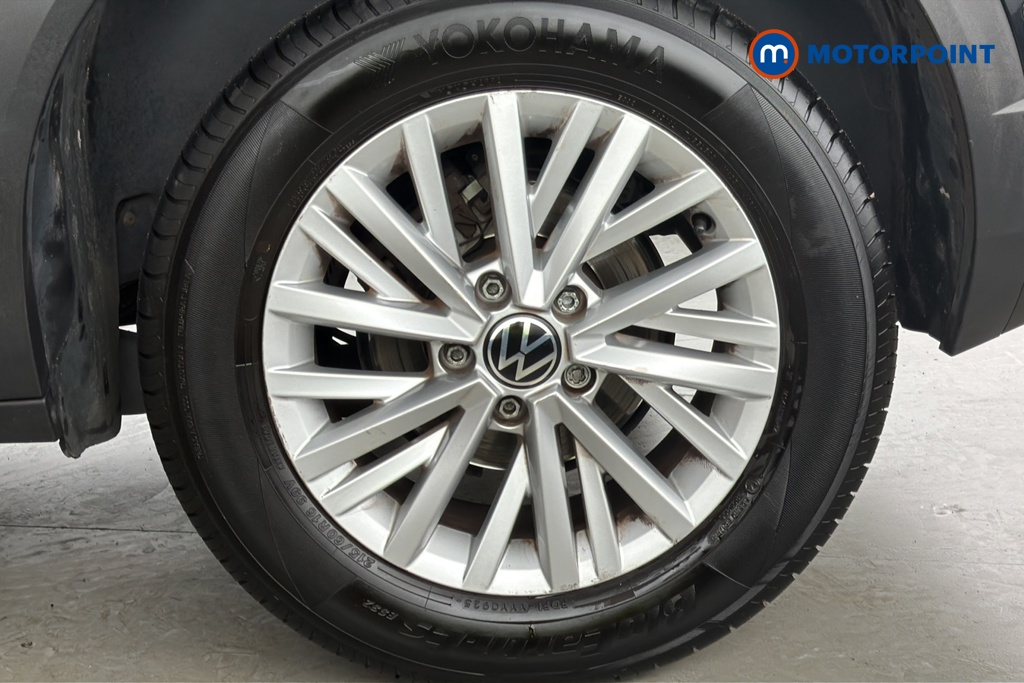 Volkswagen T-Roc Life Manual Petrol SUV - Stock Number (1672645) - 45th supplementary image
