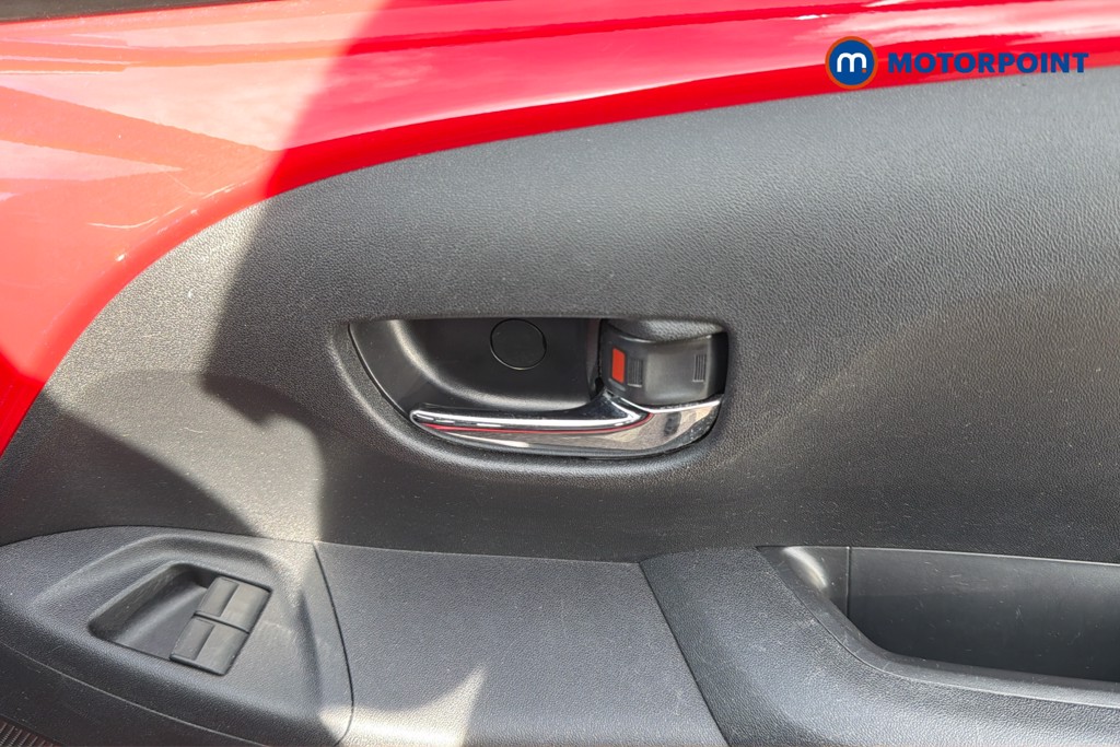 Toyota Aygo X-Play Manual Petrol Hatchback - Stock Number (1672884) - 2nd supplementary image