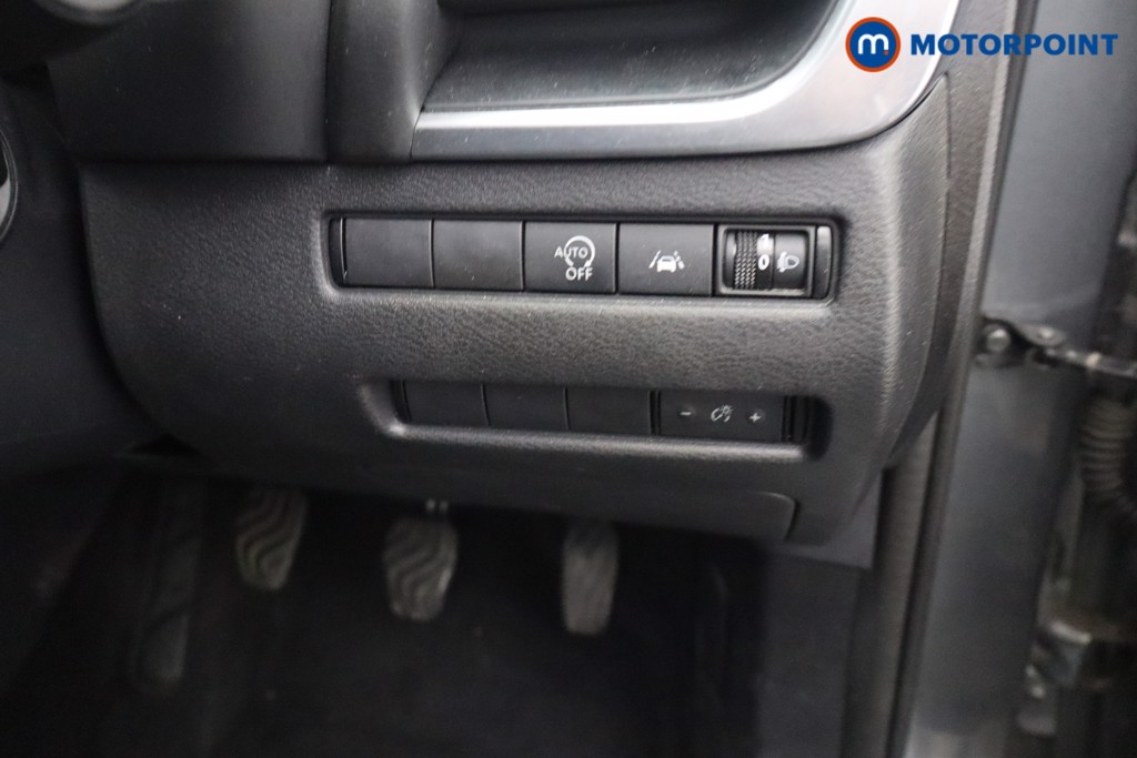 Nissan Qashqai Acenta Premium Manual Petrol SUV - Stock Number (1673048) - 12th supplementary image